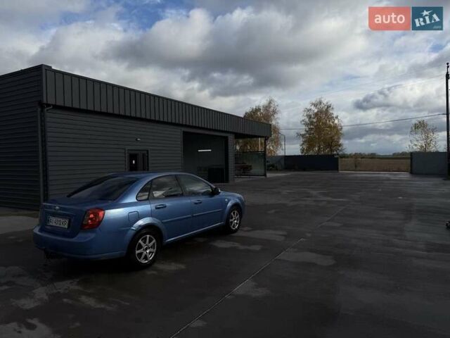 Синий Шевроле Лачетти, объемом двигателя 1.8 л и пробегом 333 тыс. км за 3700 $, фото 5 на Automoto.ua