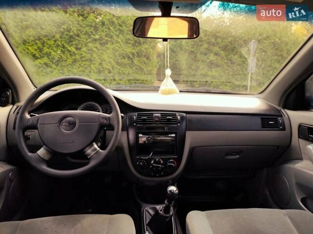 Синий Шевроле Лачетти, объемом двигателя 1.8 л и пробегом 270 тыс. км за 2800 $, фото 8 на Automoto.ua