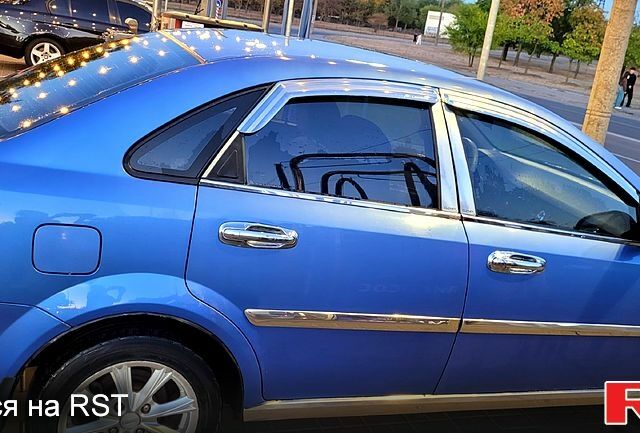 Синий Шевроле Лачетти, объемом двигателя 1.8 л и пробегом 382 тыс. км за 4000 $, фото 5 на Automoto.ua