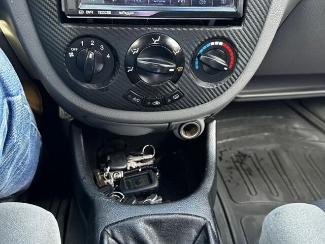 Синий Шевроле Лачетти, объемом двигателя 1.8 л и пробегом 147 тыс. км за 1799 $, фото 6 на Automoto.ua