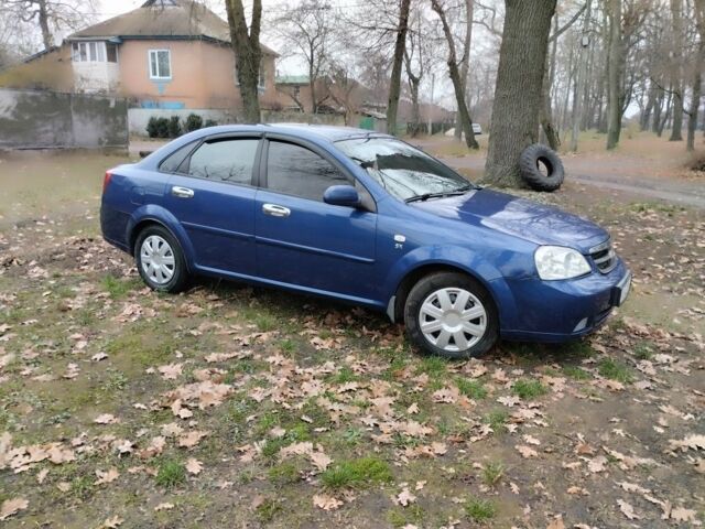 Синий Шевроле Лачетти, объемом двигателя 1.8 л и пробегом 175 тыс. км за 3799 $, фото 2 на Automoto.ua