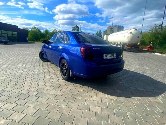 Синий Шевроле Лачетти, объемом двигателя 1.6 л и пробегом 360 тыс. км за 4600 $, фото 5 на Automoto.ua