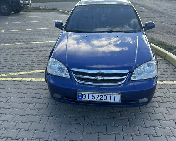 Синий Шевроле Лачетти, объемом двигателя 1.8 л и пробегом 330 тыс. км за 3500 $, фото 1 на Automoto.ua