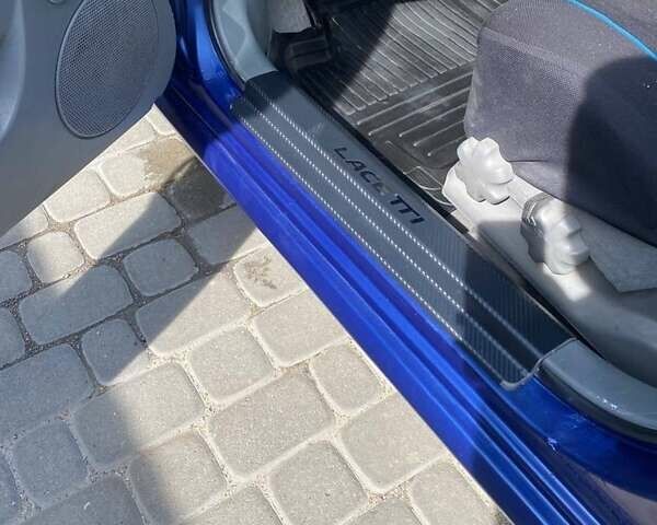 Синий Шевроле Лачетти, объемом двигателя 1.6 л и пробегом 263 тыс. км за 3550 $, фото 2 на Automoto.ua