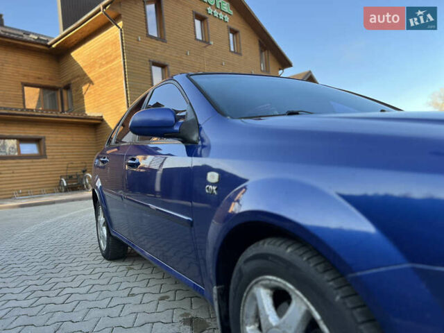 Синій Шевроле Лачетті, об'ємом двигуна 1.8 л та пробігом 330 тис. км за 2999 $, фото 8 на Automoto.ua
