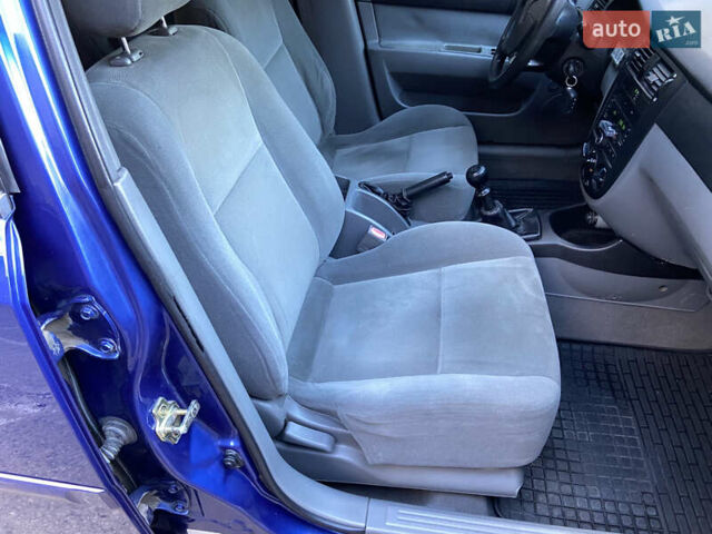 Синій Шевроле Лачетті, об'ємом двигуна 1.6 л та пробігом 278 тис. км за 3500 $, фото 38 на Automoto.ua