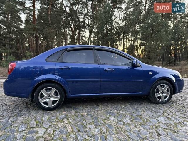 Синий Шевроле Лачетти, объемом двигателя 1.8 л и пробегом 187 тыс. км за 4000 $, фото 3 на Automoto.ua