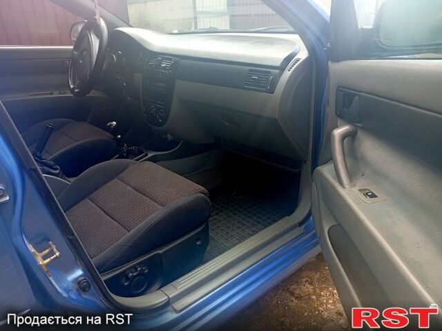 Синий Шевроле Лачетти, объемом двигателя 1.6 л и пробегом 270 тыс. км за 3300 $, фото 1 на Automoto.ua