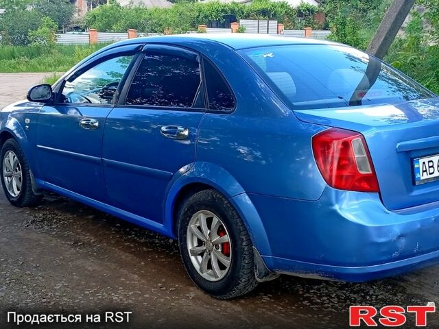 Синий Шевроле Лачетти, объемом двигателя 1.6 л и пробегом 270 тыс. км за 3300 $, фото 4 на Automoto.ua