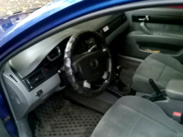 Синий Шевроле Лачетти, объемом двигателя 1.8 л и пробегом 252 тыс. км за 2800 $, фото 7 на Automoto.ua