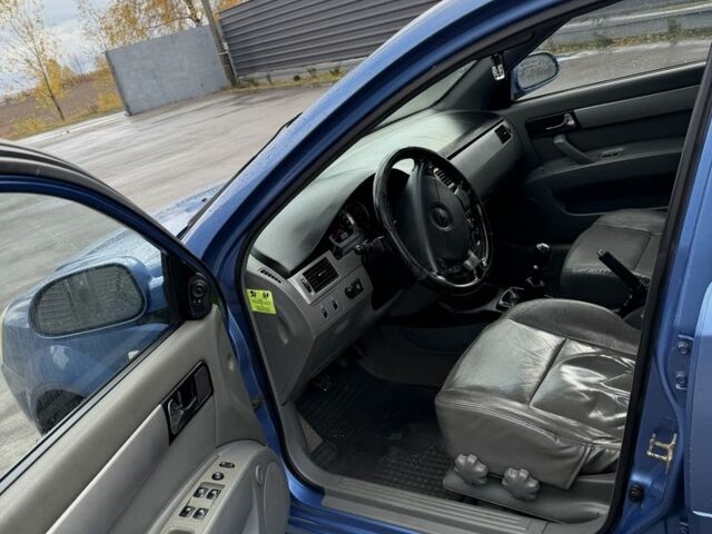 Шевроле Лачетті 2005 у Києві на Automoto.ua Синій Шевроле Лачетті, об'ємом двигуна 0 л та пробігом 333 тис. км за 3700 $, фото 3 на Automoto.ua