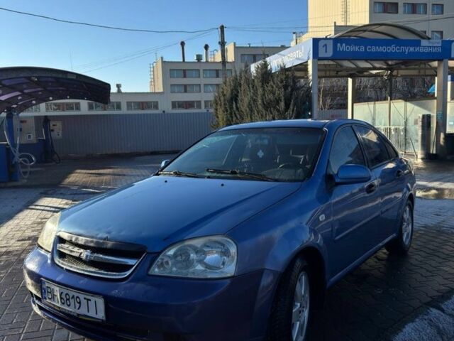 Синий Шевроле Лачетти, объемом двигателя 1.8 л и пробегом 319 тыс. км за 3500 $, фото 4 на Automoto.ua