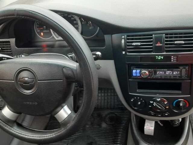 Синий Шевроле Лачетти, объемом двигателя 1.6 л и пробегом 160 тыс. км за 3300 $, фото 12 на Automoto.ua