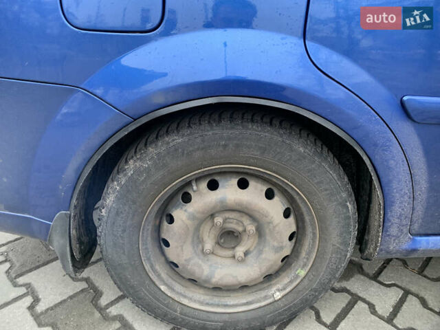 Синий Шевроле Лачетти, объемом двигателя 1.8 л и пробегом 318 тыс. км за 4000 $, фото 10 на Automoto.ua