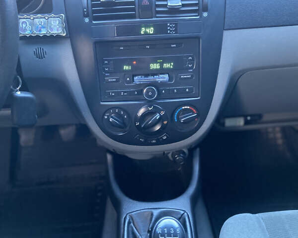 Синій Шевроле Лачетті, об'ємом двигуна 1.6 л та пробігом 278 тис. км за 3500 $, фото 41 на Automoto.ua