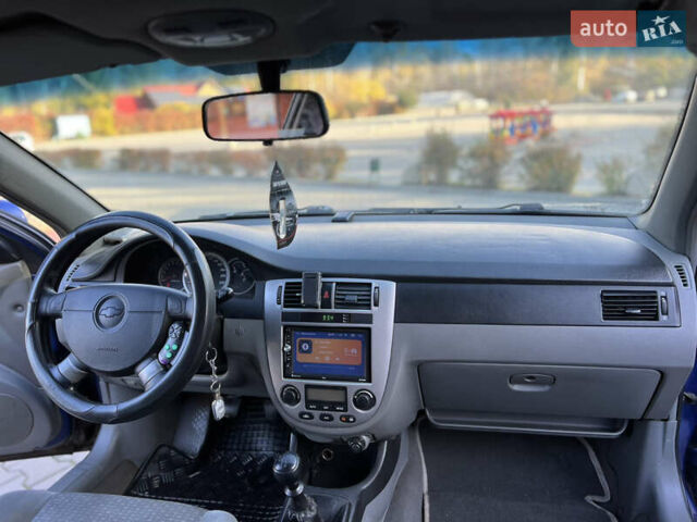 Синій Шевроле Лачетті, об'ємом двигуна 1.8 л та пробігом 330 тис. км за 2999 $, фото 12 на Automoto.ua