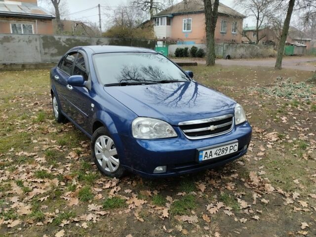 Синий Шевроле Лачетти, объемом двигателя 1.8 л и пробегом 175 тыс. км за 3799 $, фото 1 на Automoto.ua