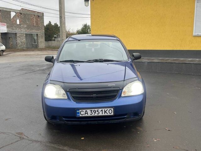 Синий Шевроле Лачетти, объемом двигателя 1.6 л и пробегом 165 тыс. км за 3550 $, фото 1 на Automoto.ua