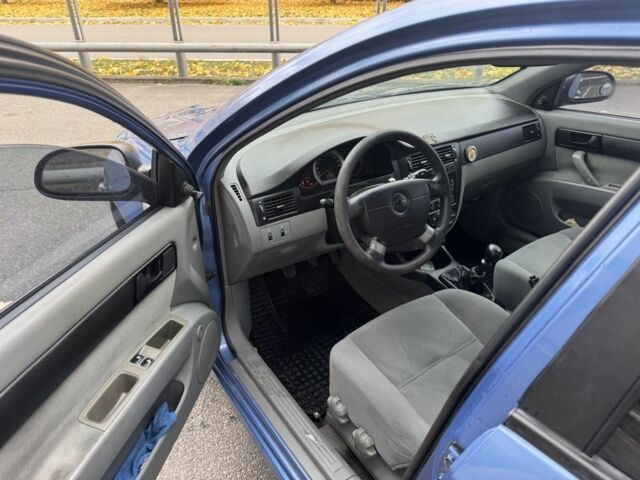 Синий Шевроле Лачетти, объемом двигателя 1.6 л и пробегом 300 тыс. км за 2600 $, фото 8 на Automoto.ua