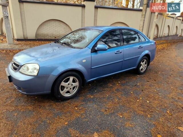 Синий Шевроле Лачетти, объемом двигателя 1.8 л и пробегом 270 тыс. км за 2800 $, фото 4 на Automoto.ua
