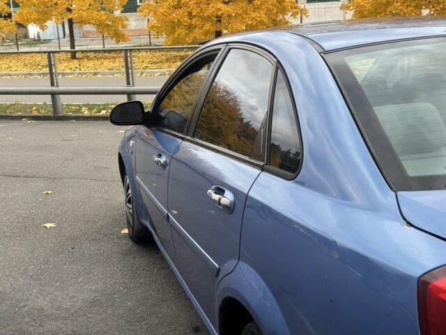 Синий Шевроле Лачетти, объемом двигателя 1.6 л и пробегом 300 тыс. км за 2600 $, фото 3 на Automoto.ua