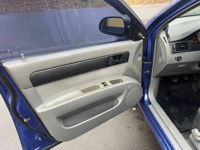 Синий Шевроле Лачетти, объемом двигателя 1.6 л и пробегом 165 тыс. км за 3550 $, фото 5 на Automoto.ua