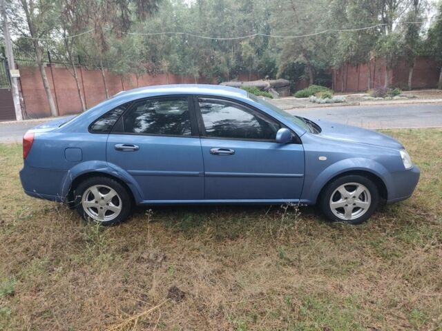 Синий Шевроле Лачетти, объемом двигателя 1.8 л и пробегом 270 тыс. км за 2800 $, фото 3 на Automoto.ua