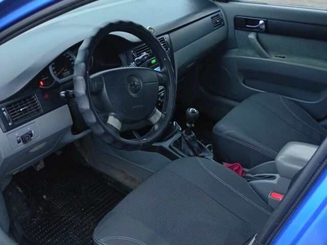 Синий Шевроле Лачетти, объемом двигателя 1 л и пробегом 170 тыс. км за 4000 $, фото 3 на Automoto.ua