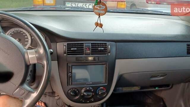 Синий Шевроле Лачетти, объемом двигателя 1.8 л и пробегом 182 тыс. км за 5000 $, фото 9 на Automoto.ua