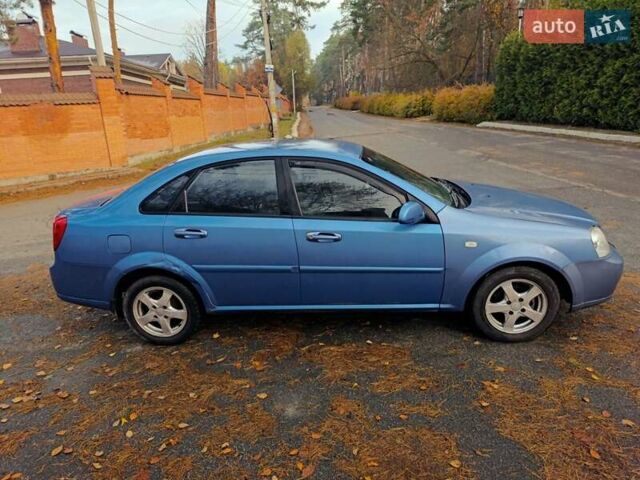 Синий Шевроле Лачетти, объемом двигателя 1.8 л и пробегом 270 тыс. км за 2800 $, фото 1 на Automoto.ua