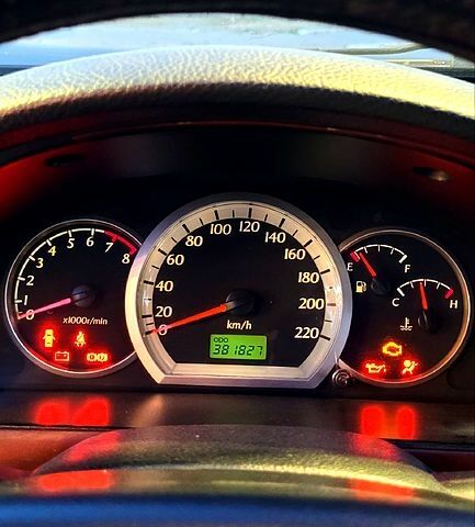 Синий Шевроле Лачетти, объемом двигателя 1.8 л и пробегом 382 тыс. км за 4000 $, фото 2 на Automoto.ua