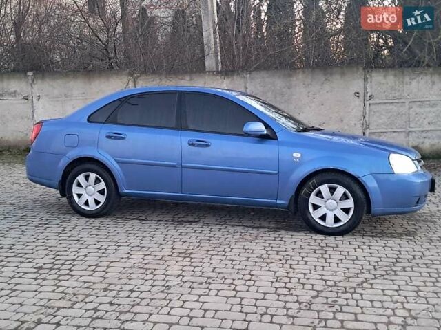 Синий Шевроле Лачетти, объемом двигателя 1.8 л и пробегом 148 тыс. км за 2999 $, фото 6 на Automoto.ua