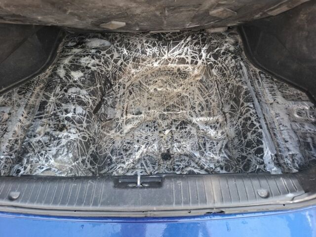 Синий Шевроле Лачетти, объемом двигателя 1.8 л и пробегом 275 тыс. км за 3550 $, фото 9 на Automoto.ua