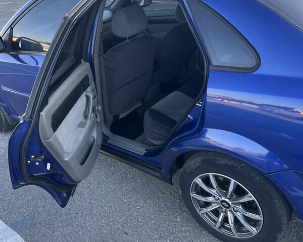 Синій Шевроле Лачетті, об'ємом двигуна 1.6 л та пробігом 294 тис. км за 3000 $, фото 7 на Automoto.ua