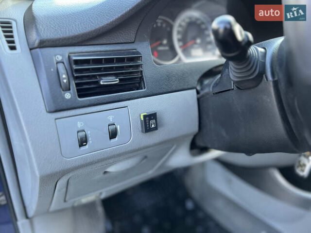 Синій Шевроле Лачетті, об'ємом двигуна 1.8 л та пробігом 330 тис. км за 2999 $, фото 14 на Automoto.ua