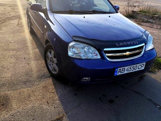 Синий Шевроле Лачетти, объемом двигателя 1.8 л и пробегом 200 тыс. км за 4600 $, фото 1 на Automoto.ua