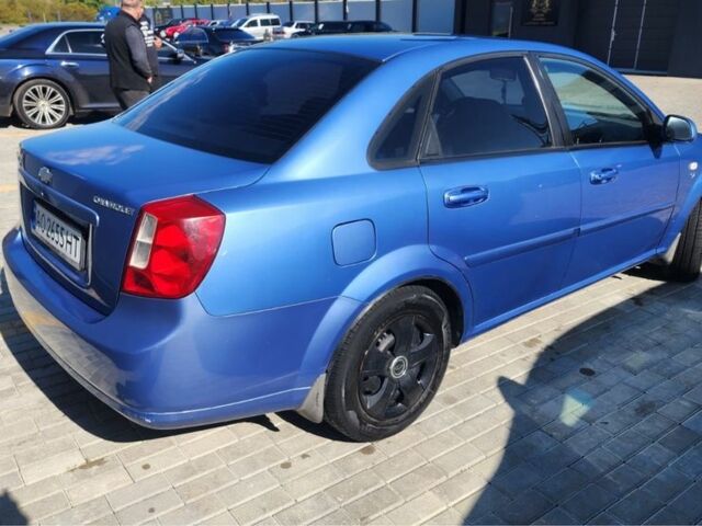 Синий Шевроле Лачетти, объемом двигателя 1.8 л и пробегом 285 тыс. км за 3000 $, фото 2 на Automoto.ua