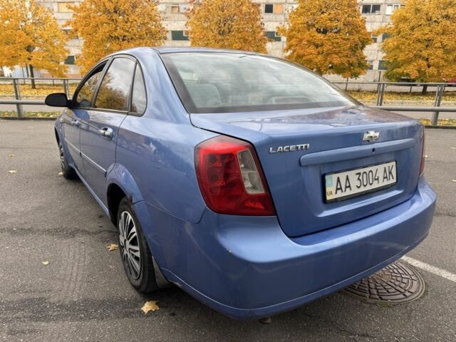 Синий Шевроле Лачетти, объемом двигателя 1.6 л и пробегом 300 тыс. км за 2600 $, фото 4 на Automoto.ua