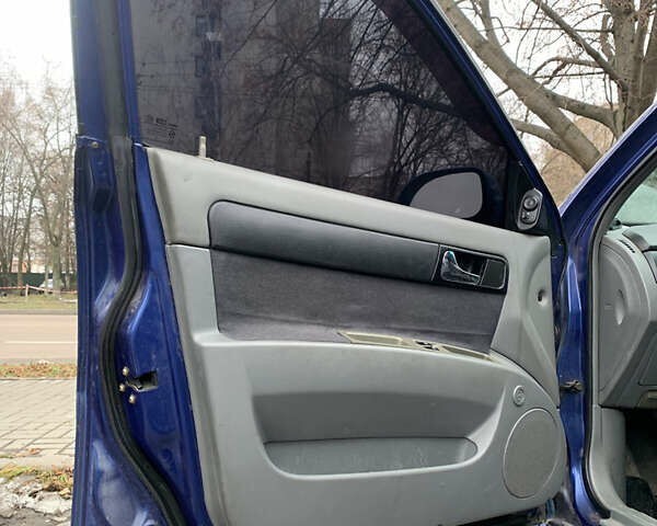 Синий Шевроле Лачетти, объемом двигателя 1.8 л и пробегом 318 тыс. км за 4000 $, фото 16 на Automoto.ua