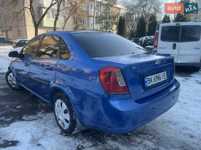 Синий Шевроле Лачетти, объемом двигателя 1.6 л и пробегом 278 тыс. км за 3650 $, фото 3 на Automoto.ua