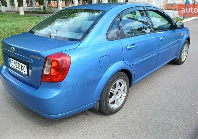 Синий Шевроле Лачетти, объемом двигателя 1.6 л и пробегом 246 тыс. км за 3700 $, фото 4 на Automoto.ua