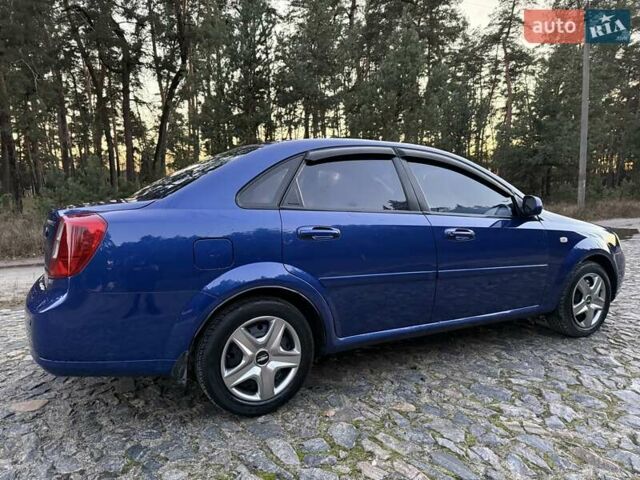 Синий Шевроле Лачетти, объемом двигателя 1.8 л и пробегом 187 тыс. км за 4000 $, фото 5 на Automoto.ua
