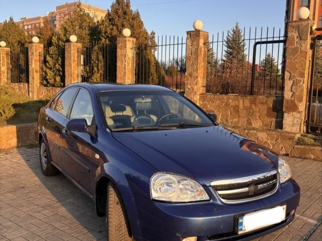 Синий Шевроле Лачетти, объемом двигателя 1.8 л и пробегом 175 тыс. км за 3950 $, фото 1 на Automoto.ua