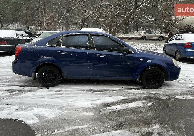 Синий Шевроле Лачетти, объемом двигателя 1.6 л и пробегом 270 тыс. км за 2250 $, фото 6 на Automoto.ua