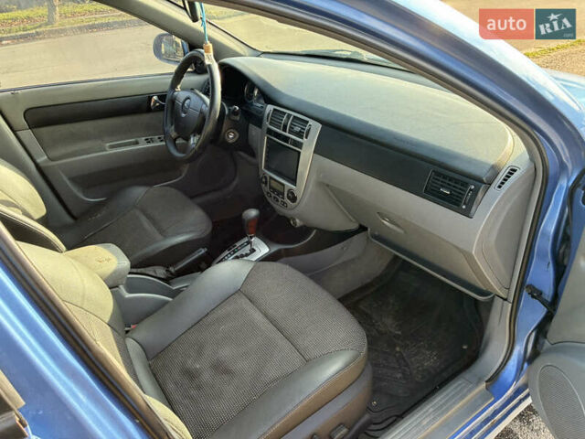 Синий Шевроле Лачетти, объемом двигателя 1.8 л и пробегом 340 тыс. км за 4200 $, фото 7 на Automoto.ua