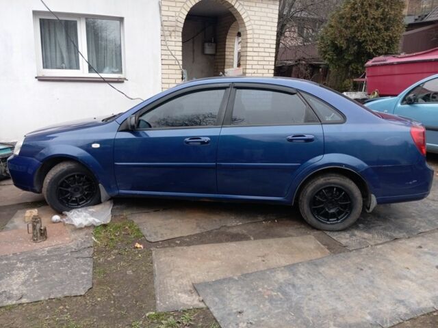 Синий Шевроле Лачетти, объемом двигателя 1.6 л и пробегом 270 тыс. км за 1900 $, фото 7 на Automoto.ua