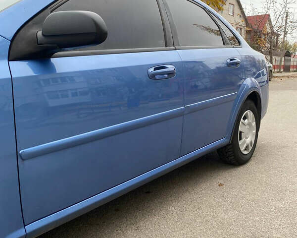 Синий Шевроле Лачетти, объемом двигателя 1.6 л и пробегом 170 тыс. км за 4650 $, фото 9 на Automoto.ua