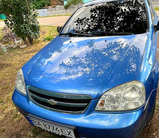 Синий Шевроле Лачетти, объемом двигателя 1.6 л и пробегом 219 тыс. км за 4250 $, фото 3 на Automoto.ua