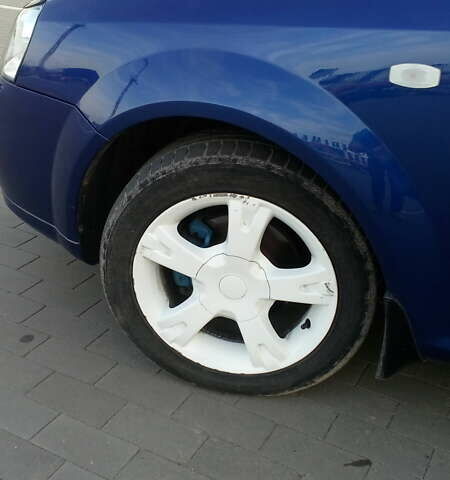 Синий Шевроле Лачетти, объемом двигателя 1.8 л и пробегом 198 тыс. км за 4700 $, фото 12 на Automoto.ua