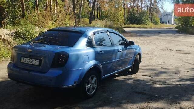 Синий Шевроле Лачетти, объемом двигателя 1.8 л и пробегом 220 тыс. км за 4000 $, фото 4 на Automoto.ua